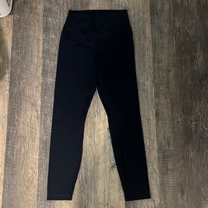 dark blue/navy lululemon leggings size 6 25 in”
